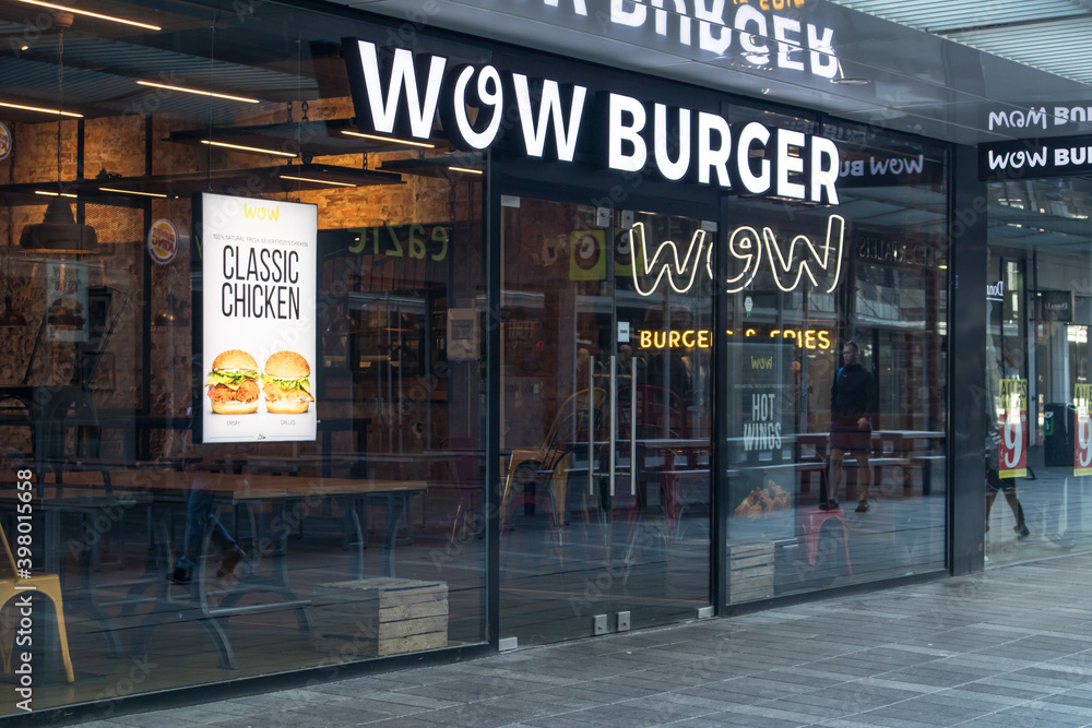 Franchise India and WOW Burger Join Hands to Bring High-Protein Vegetarian Fast Food to India